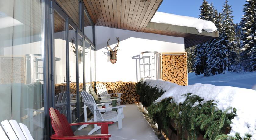 Saanewald Lodge Saanenmöser Buitenkant foto