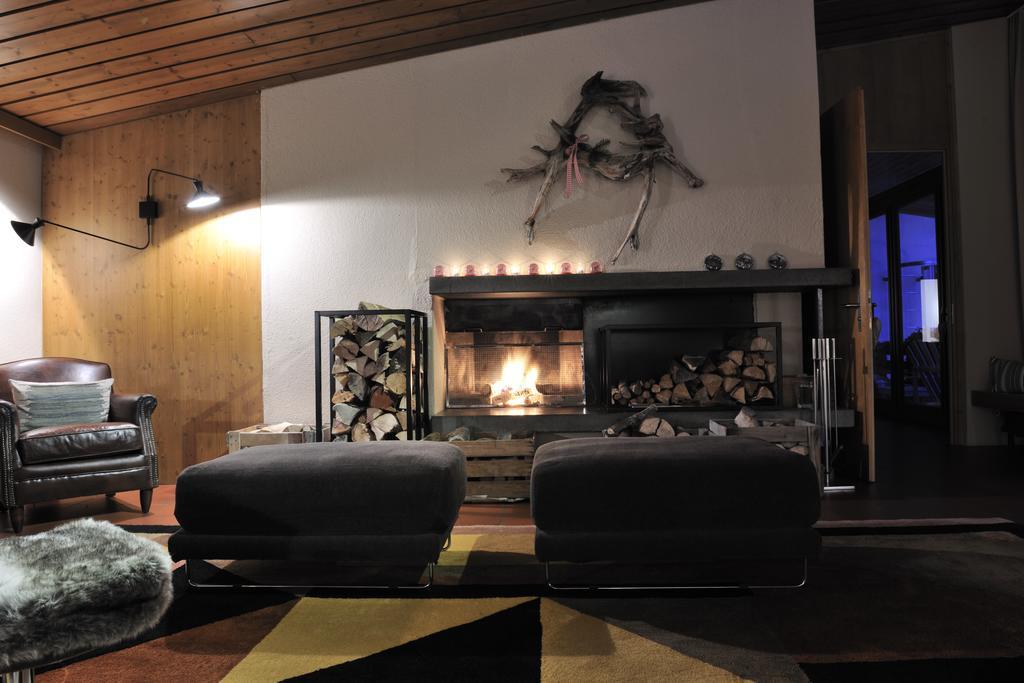 Saanewald Lodge Saanenmöser Buitenkant foto