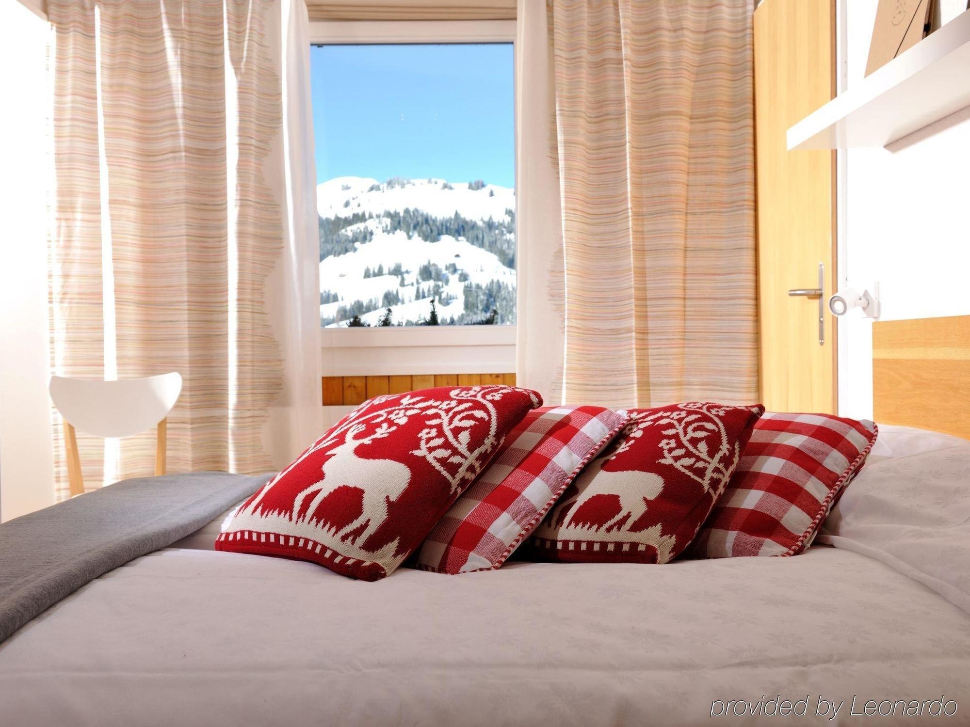 Saanewald Lodge Saanenmöser Buitenkant foto